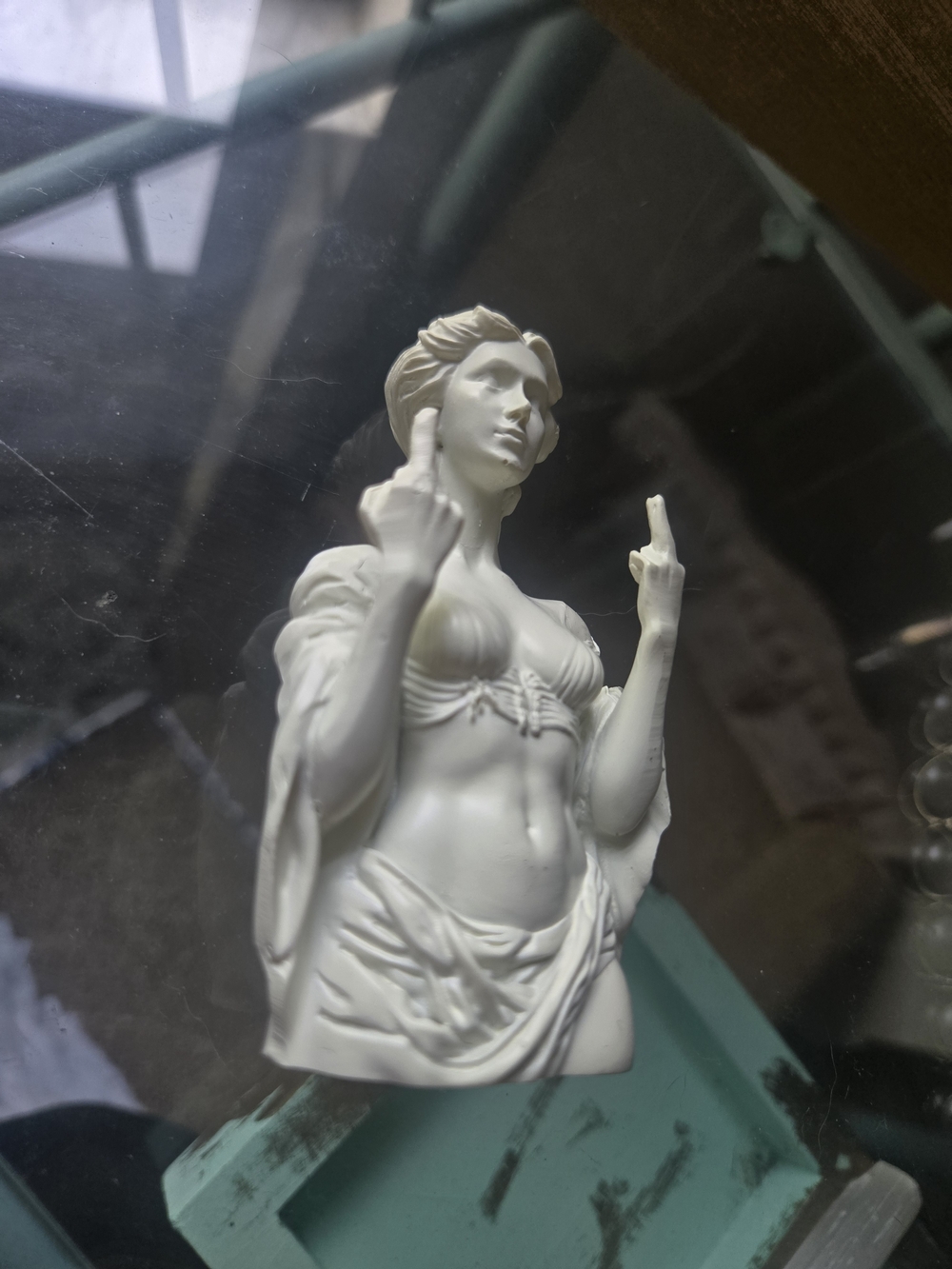 White Ceramic Statue Bust - Two Middle Fingers - Picture 7 of 7